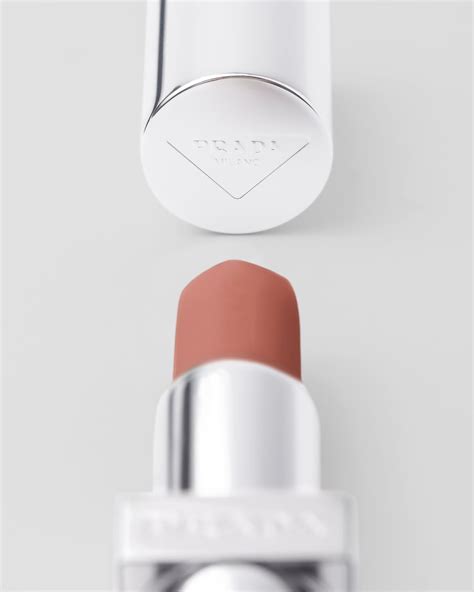 Prada lip balm u010